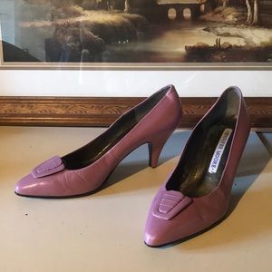 Light pink leather low heels